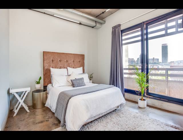 1 BEDROOM APARTMENT FOR SALE IN MABONENG